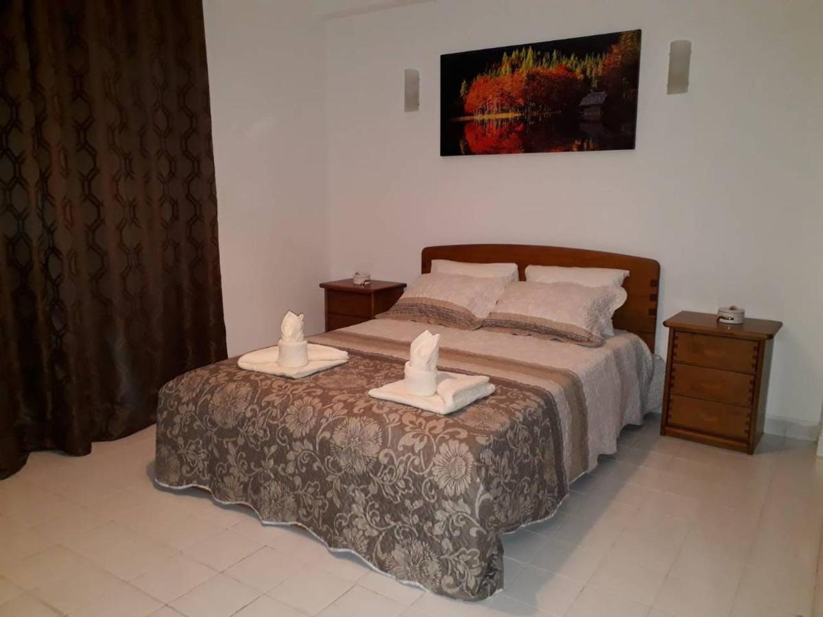 Apartamento T1 com piscina, em Montechoro, Albufeira, Algarve Exterior foto