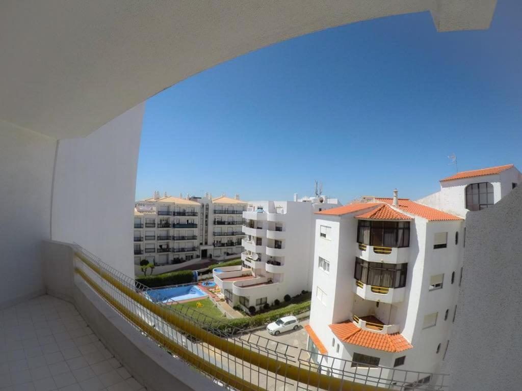 Apartamento T1 com piscina, em Montechoro, Albufeira, Algarve Exterior foto